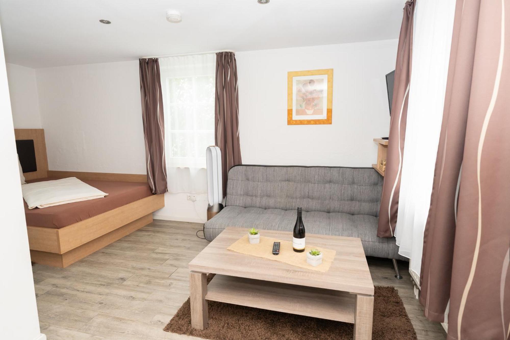 Hotel Garni BURG WALDENSTEIN Rudersberg Exteriör bild